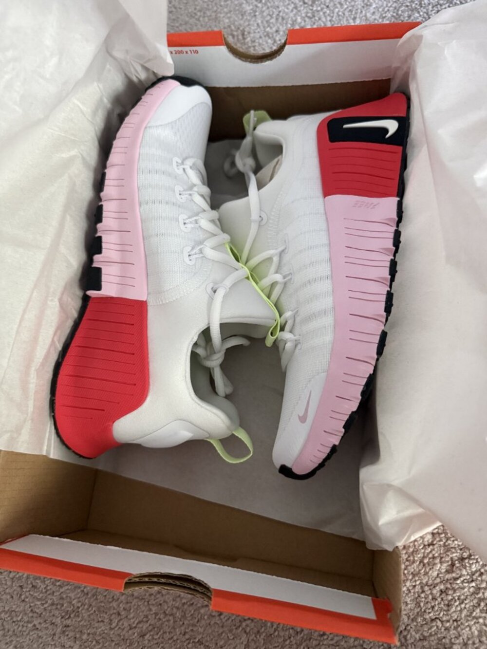 Nike Women's Free Metcon 6 Size 7 - NWT